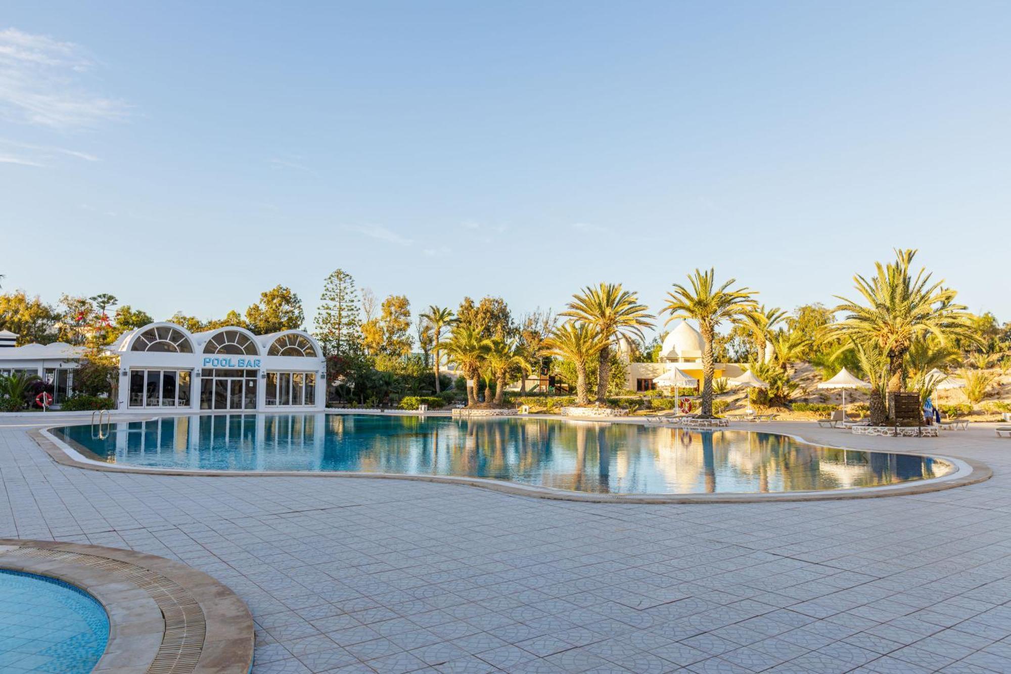 Iris Hotel & Thalasso Mezraia Eksteriør billede